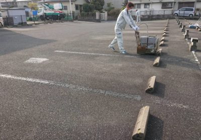 駐車場ライン引き直し工事 施工前