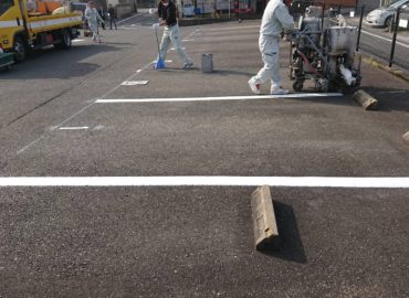 駐車場ライン引き直し工事 工程2